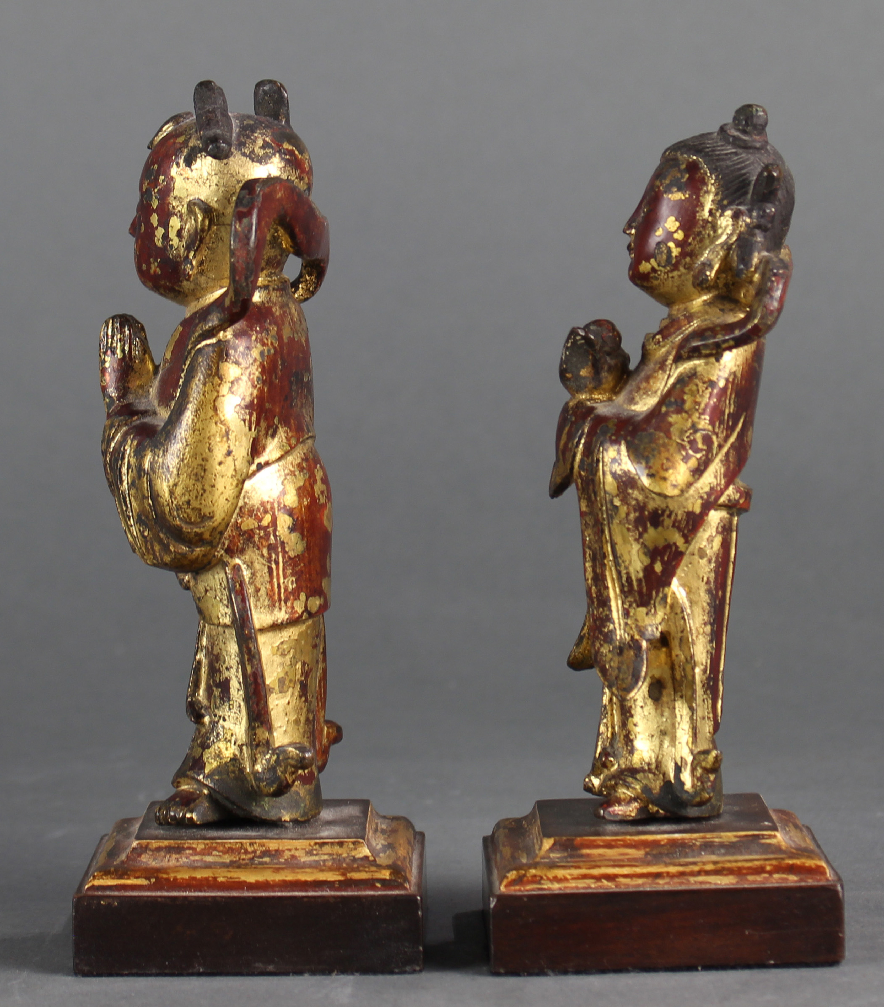 (lot of 2) Miniature pair Chinese gilt bronze figures - Image 2 of 3