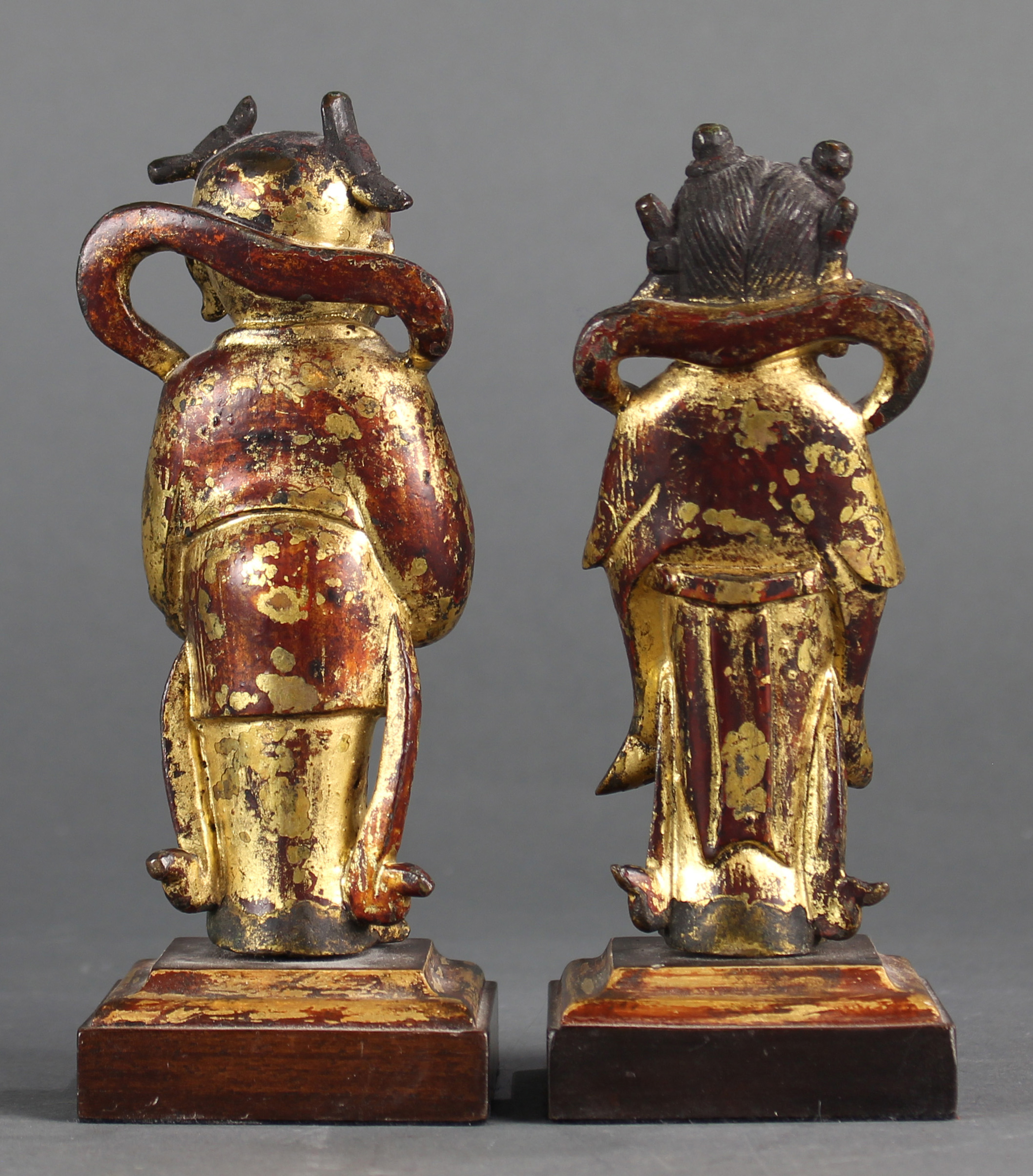 (lot of 2) Miniature pair Chinese gilt bronze figures - Image 3 of 3