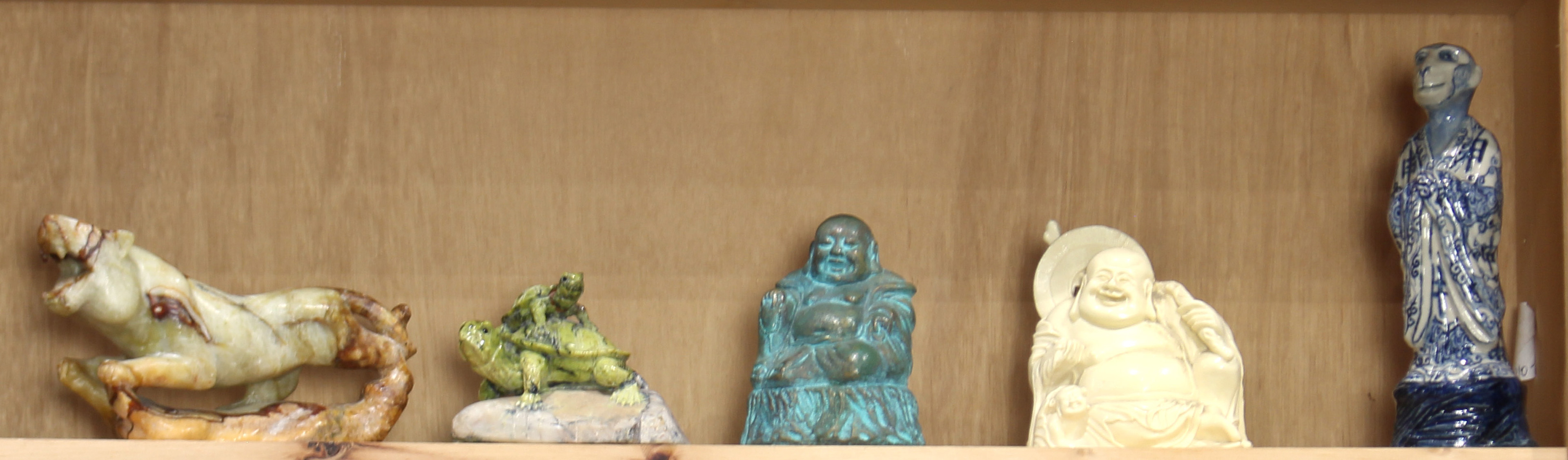 (lot of 5) Chinese figures