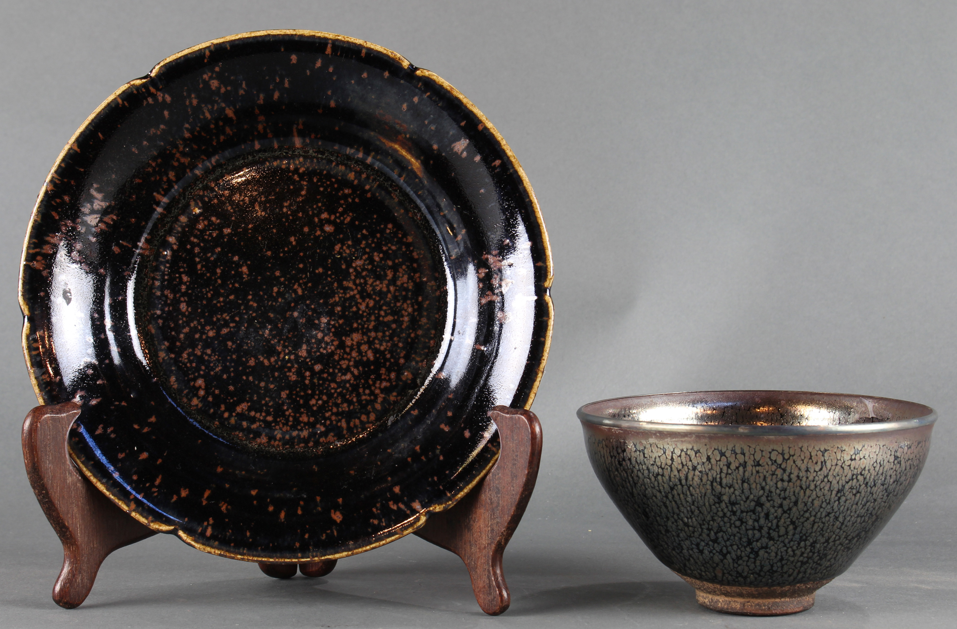 A (lot of 2) Chinese Jian black glazed dishes