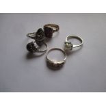 5 Dress rings of various metals