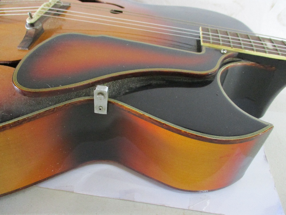 A vintage Kardan No 100 acoustic guitar - Image 5 of 15