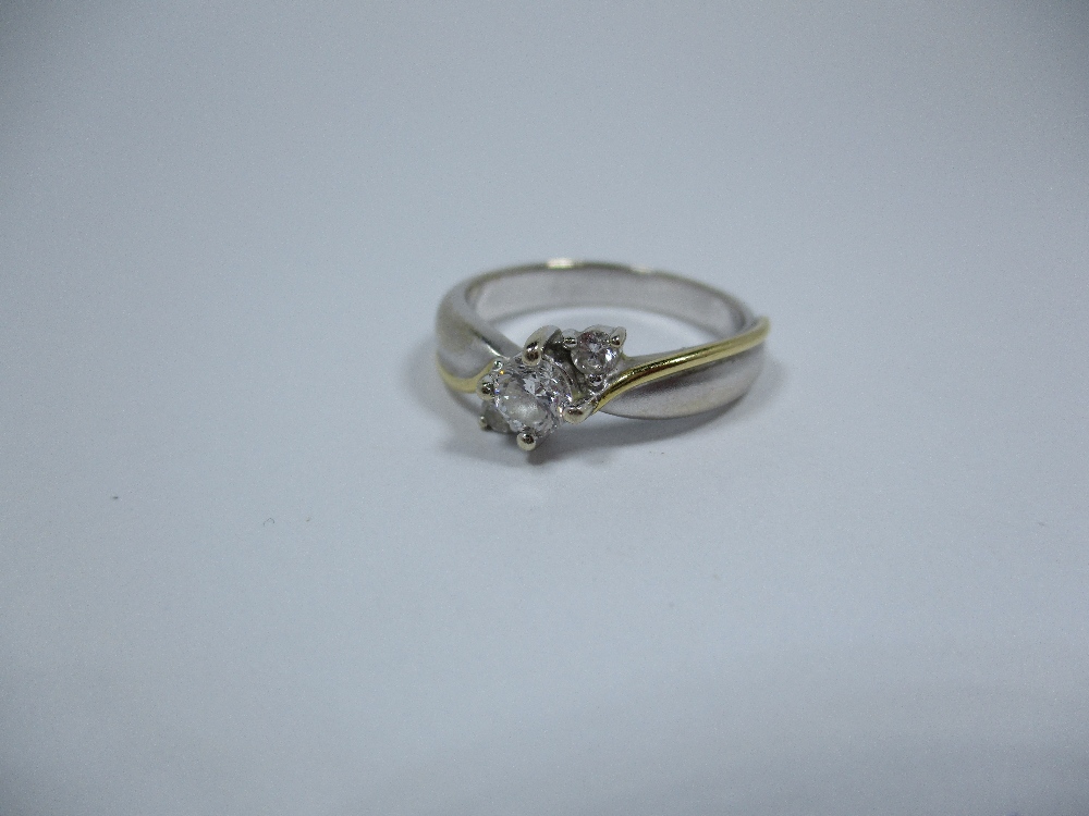 An 18ct bi-colour gold and diamond ring, approx finger size J 1/2 - Image 2 of 5