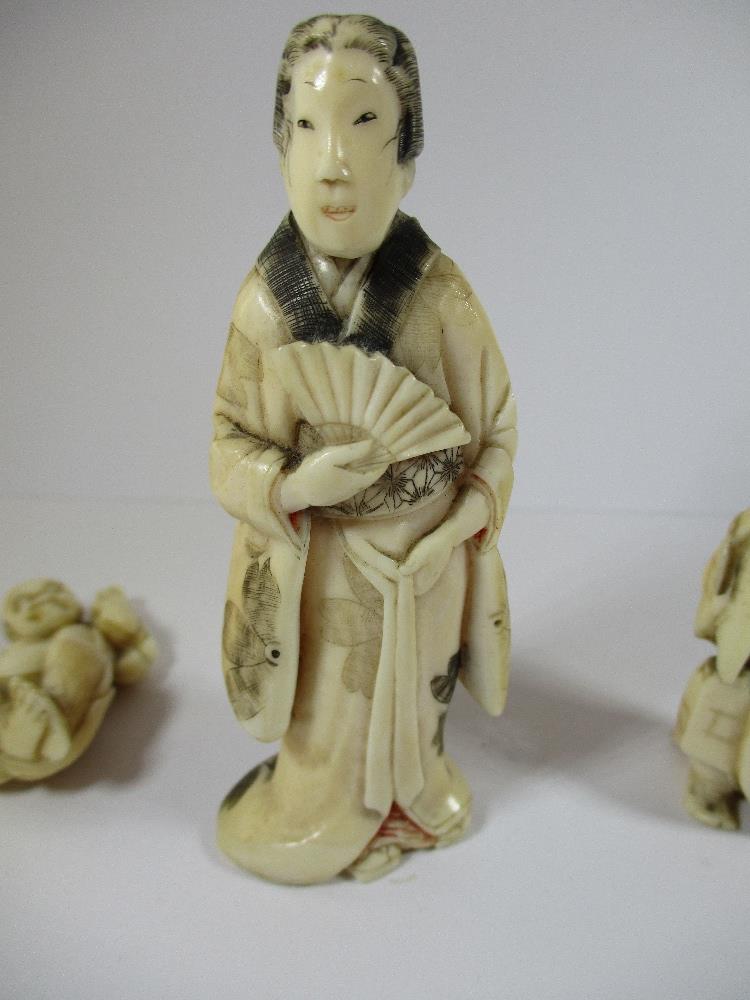 Three small 19th Century carved ivory figures - Image 8 of 9