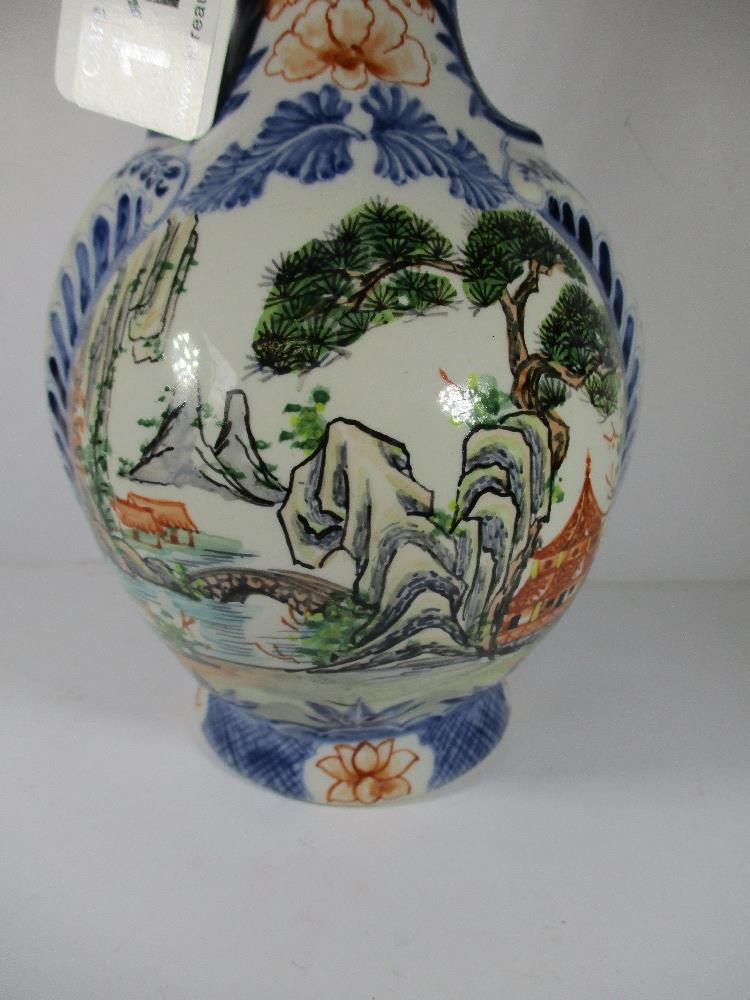 A Japanese hand-painted polychrome decorated sake jug - Image 3 of 10