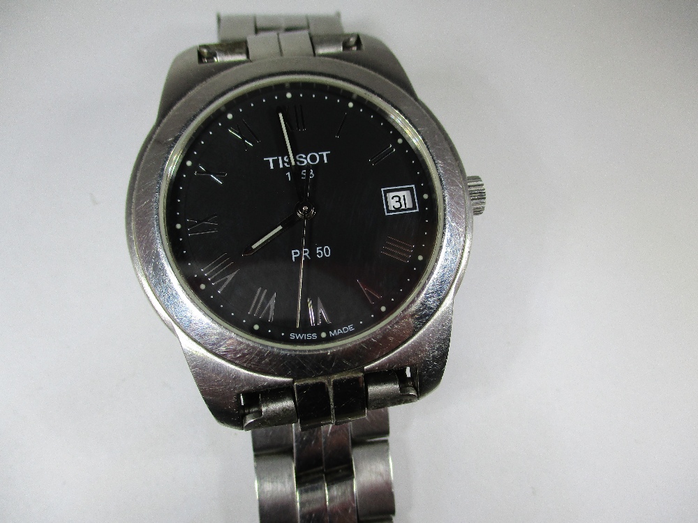 A vintage gents Tissot watch - Image 2 of 10