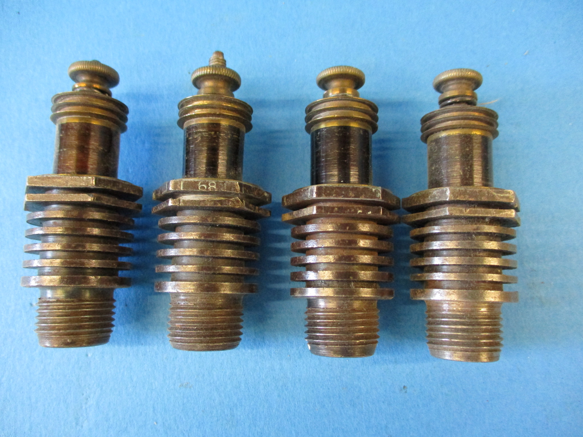 4 Lodge Aero KR3 spark plugs - Image 2 of 7