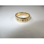 A 9ct yellow gold wedding band, approx weight 3.5g