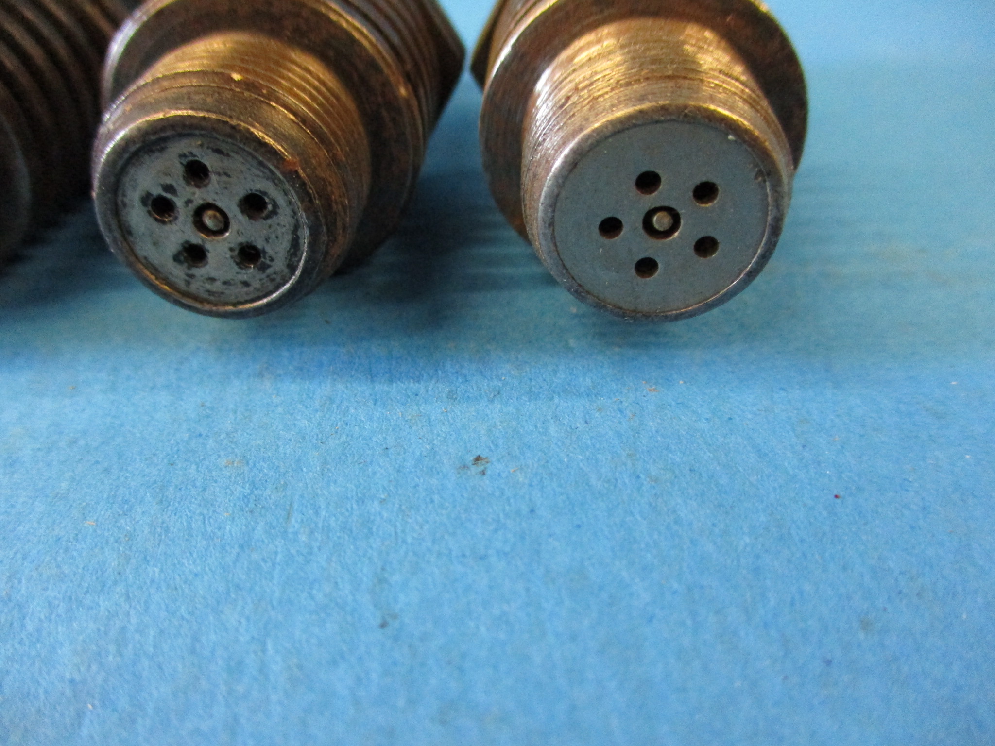 4 Lodge Aero KR3 spark plugs - Image 3 of 7