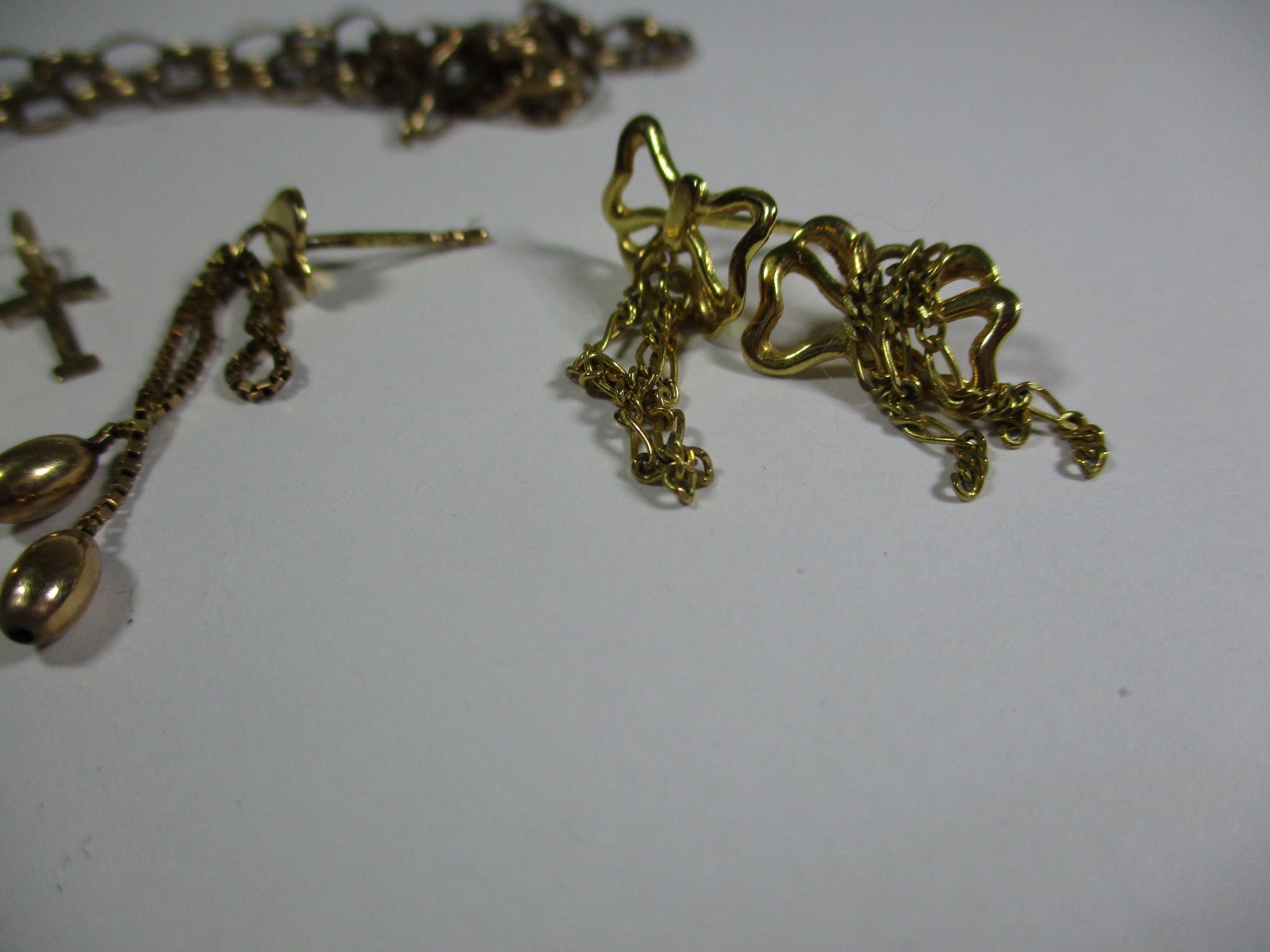 A quantity of gold and yellow metal items, approx. total weight 10.9g - Image 3 of 8
