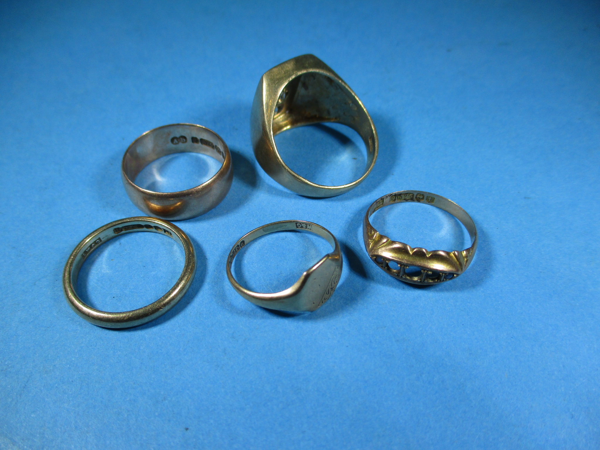 Five 9ct gold rings, approx. total weight 18.8g - Image 5 of 5