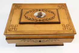 A Victorian box with carved cameo 9in wide x 6in d