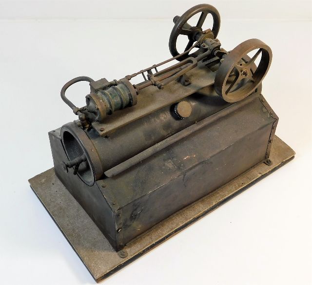 An early 20thC. stationary engine model 9.375in lo