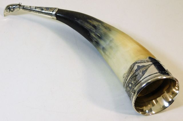 A Russian niello silver mounted huntsmans horn 10.