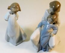 Two Lladro Nao porcelain figures with mother & chi