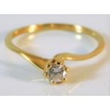 An 18ct Dutch gold ring set with approx. 0.24ct VS