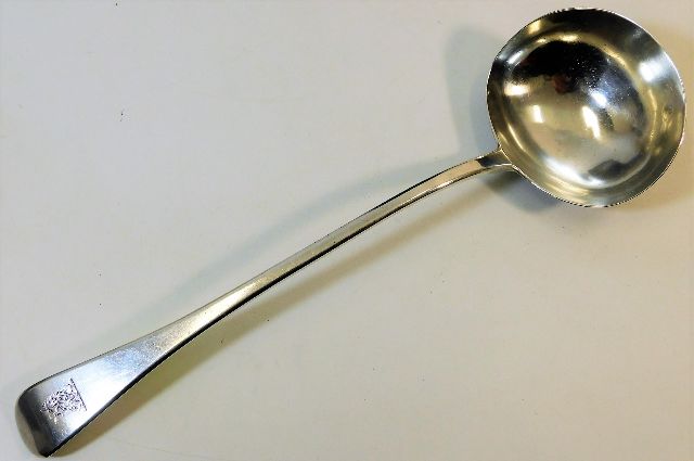 A William IV silver ladle by William Chawner, Lond