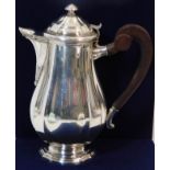 A fine French 0.950 silver Puiforcat coffee pot 840g