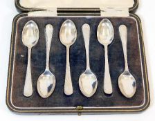 A cased set of six silver teaspoons approx. 76g