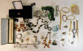 A quantity of costume jewellery including some sil