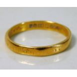 A 22ct gold band a/f 1.9g