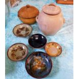 Five pieces of Penzance studio pottery & two lidde