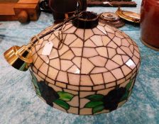 A Tiffany style hanging lamp 16in wide a/f