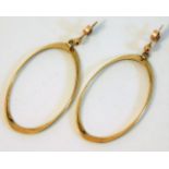 A pair of oval hoop drop earrings approx. 42mm 4.2