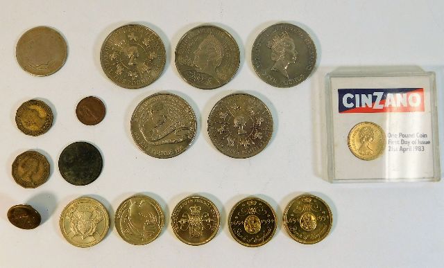 A quantity of mixed coinage including £5 coins, £2