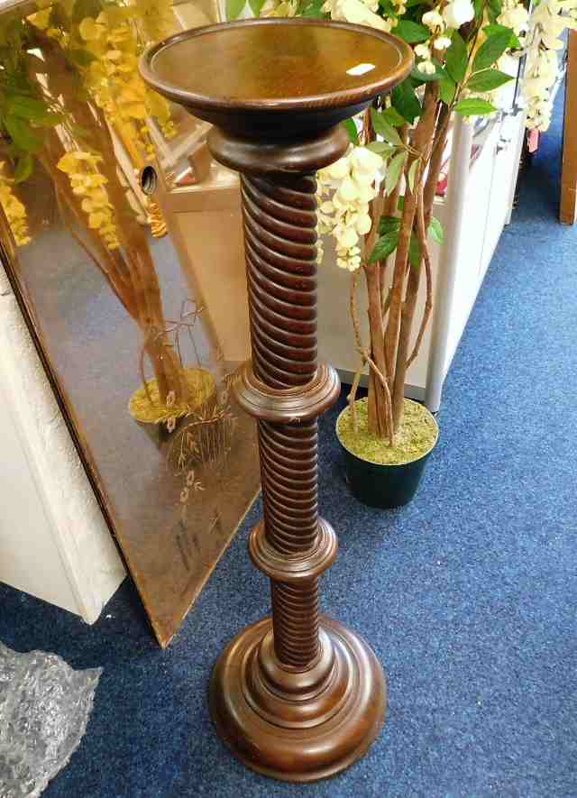 A c.1900 mahogany torchere with twist decor 39in t