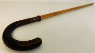 A gents malacca walking cane with crocodile skin h