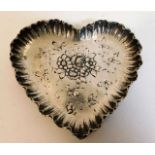 A French silver heart shaped dish 36g