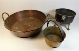 A large 19thC. copper wash pan 19in diameter twinn