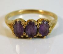 A 9ct gold ring set with amethyst size M/N 2.3g