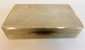 A silver snuff box with rose gold catch 116g