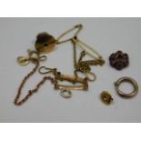 A small quantity of scrap gold & yellow metal item