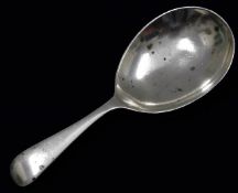 A Walker & Hall silver caddy spoon approx. 19.3g