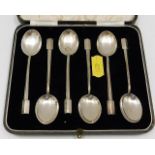 A cased set of silver spoons approx. 50g