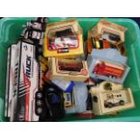 A boxed quantity of mostly mixed diecast vehicles,