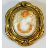 A pinchbeck mounted cameo 20.9g