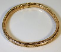 A 9ct gold reticulated fashion choker style neckla