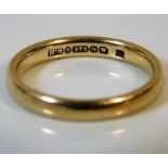 A 9ct gold band size N 2.6g