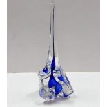 A stylish art glass sculpture by Svaja 14in high