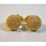 A pair of 18ct gold "frosted ball" earrings 4.2g