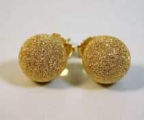 A pair of 18ct gold "frosted ball" earrings 4.2g