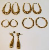 Five pairs of yellow metal earrings 6.6g