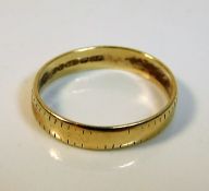 A 9ct gold band a/f 2g size O