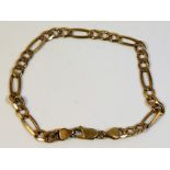 A 9ct gold curb bracelet 5.7g