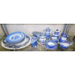 A quantity of blue & white transferware ceramics i
