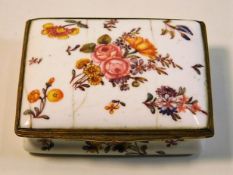 An antique enamel patch box with floral décor 2.62